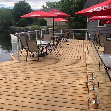 鲍勃坎基恩酒店 Bobcaygeon 外观 照片